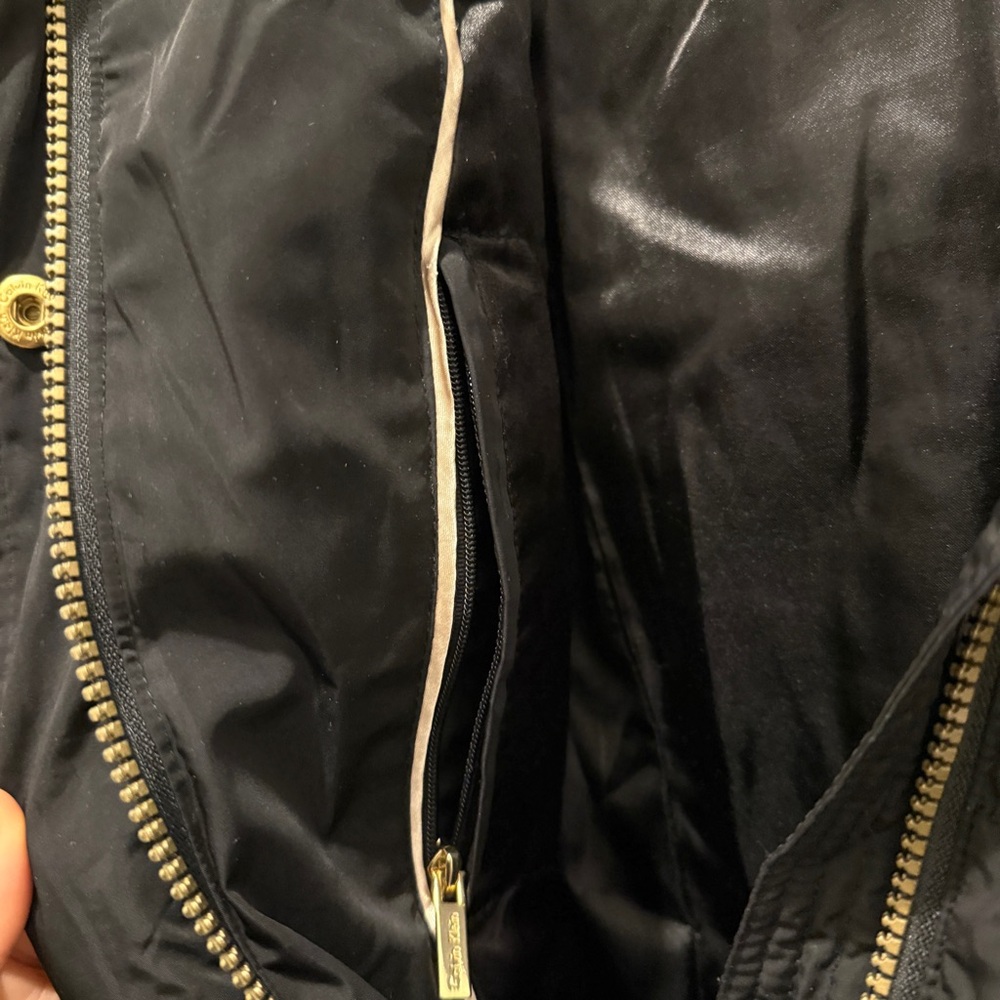Calvin Klein Puffer - image 4
